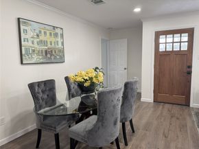 5313 De Lange Lane, Houston TX 77092