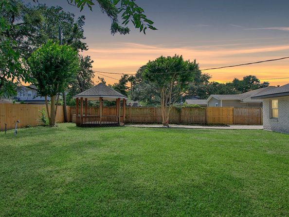 5313 De Lange Lane, Houston TX 77092