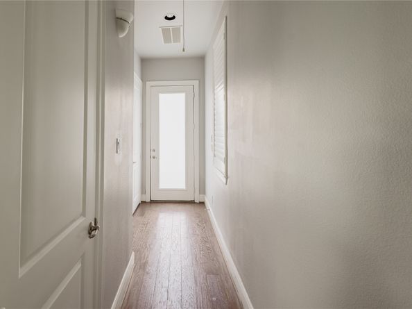 1425 Knox Street, Houston TX 77007