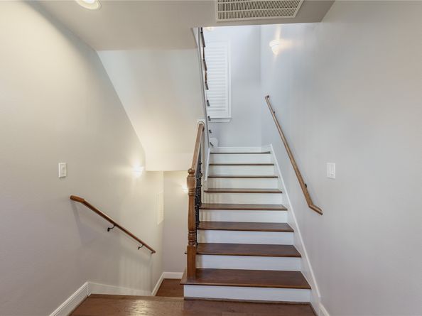 1425 Knox Street, Houston TX 77007