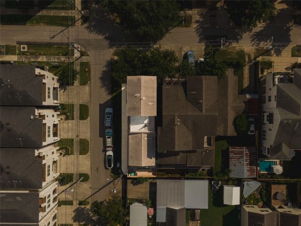 1425 Knox Street, Houston TX 77007