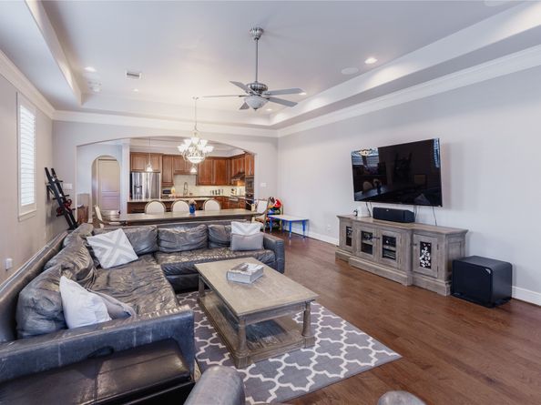 1425 Knox Street, Houston TX 77007