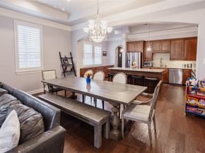 1425 Knox Street, Houston TX 77007