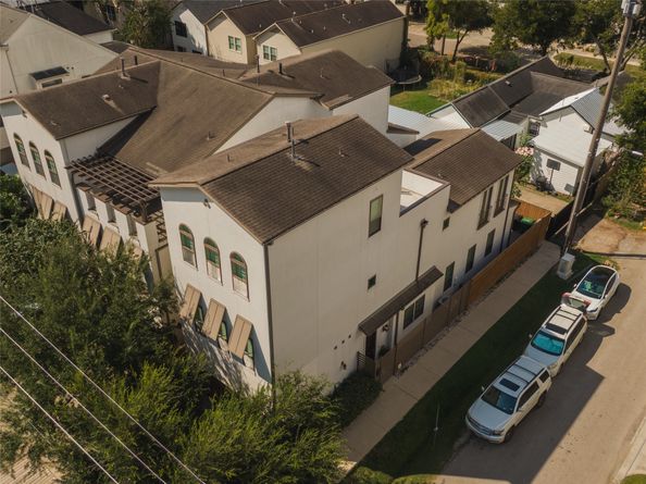 1425 Knox Street, Houston TX 77007