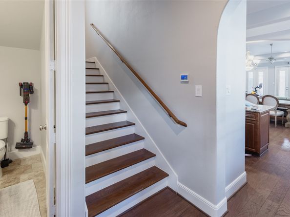 1425 Knox Street, Houston TX 77007