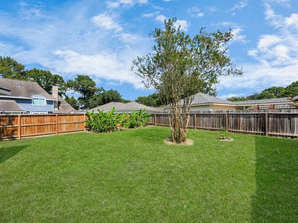 6222 Vicki John Drive, Houston TX 77096