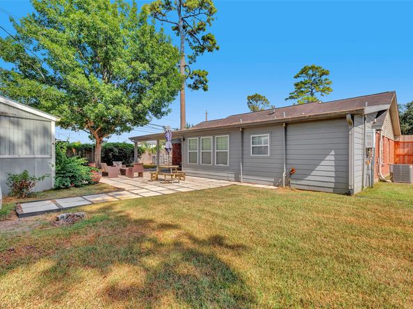 3019 Stally Street, Houston TX 77092