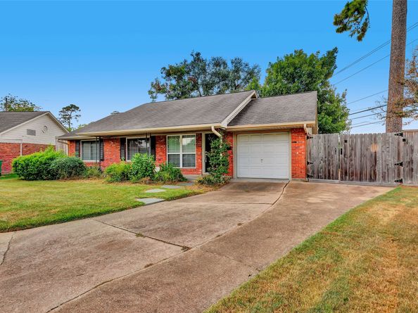 3019 Stally Street, Houston TX 77092