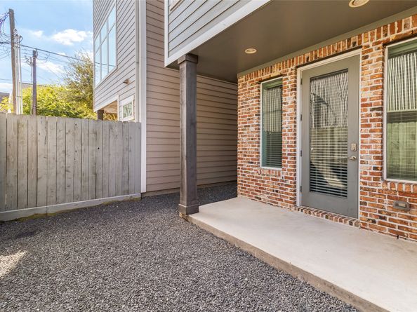 3013 Bell Street, Houston TX 77003