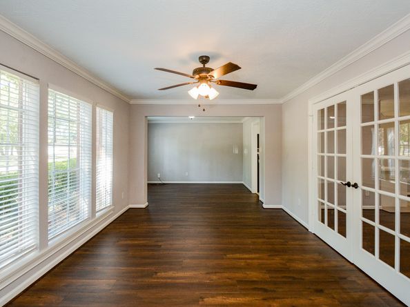 11610 Cypresswood Drive, Houston TX 77070