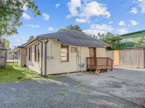 610 Columbia Street, Houston TX 77007