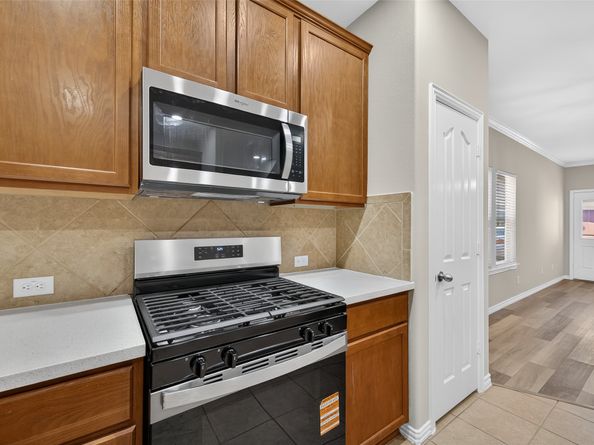 16758 Mammoth Springs Drive, Houston TX 77095