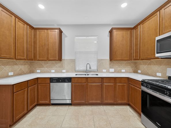 16758 Mammoth Springs Drive, Houston TX 77095