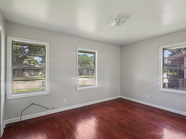 8630 Anacortes Street, Houston TX 77061