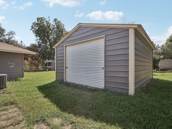 8630 Anacortes Street, Houston TX 77061