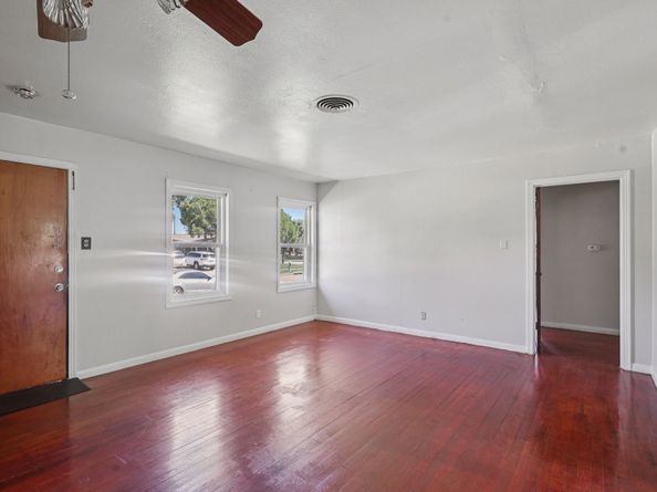 8630 Anacortes Street, Houston TX 77061