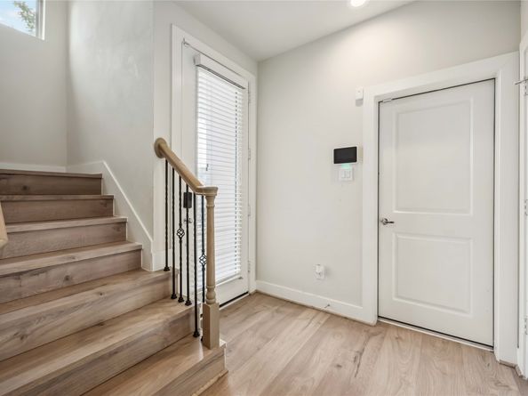 9504 Retriever Way, Houston TX 77055