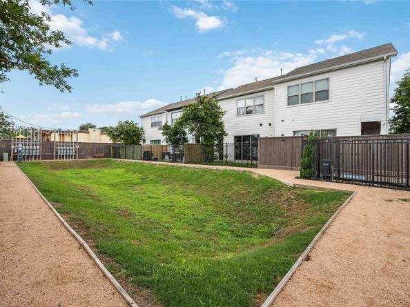 9504 Retriever Way, Houston TX 77055