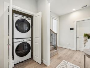 9504 Retriever Way, Houston TX 77055