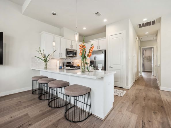 9504 Retriever Way, Houston TX 77055