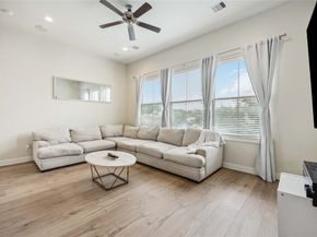 9504 Retriever Way, Houston TX 77055