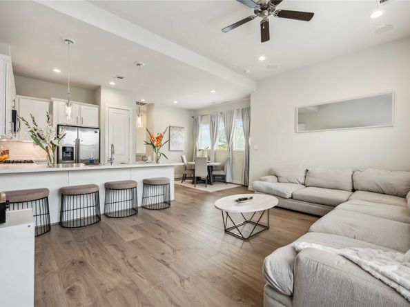 9504 Retriever Way, Houston TX 77055