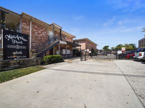 9616 Long Point Road 47, Houston TX 77055