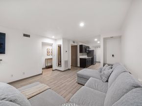 9616 Long Point Road 47, Houston TX 77055