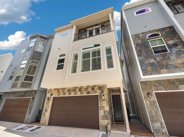 2020 Sabine Street, Houston TX 77007