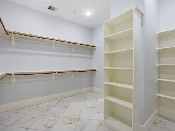 2020 Sabine Street, Houston TX 77007