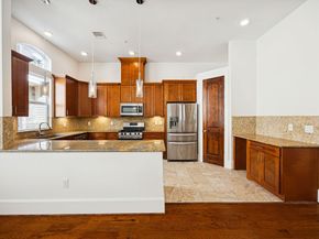 2020 Sabine Street, Houston TX 77007