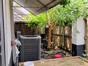 9788 Clarewood Drive 106, Houston TX 77036