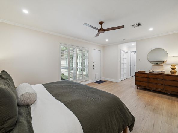 10002 Wickersham Lane, Houston TX 77042