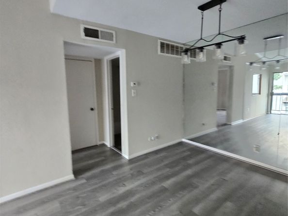 9550 Deering Drive 408, Houston TX 77036
