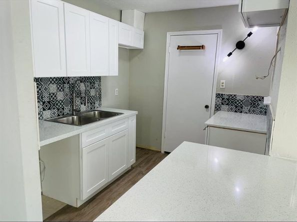 9550 Deering Drive 408, Houston TX 77036