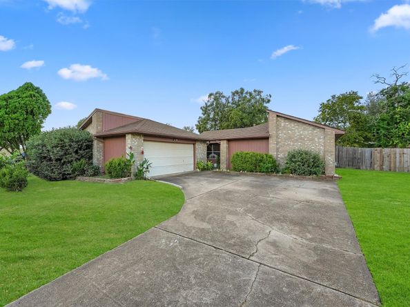 6714 Addicks Clodine Road, Houston TX 77083