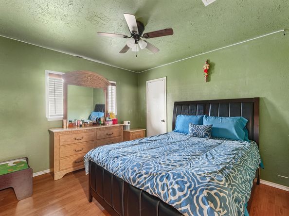 6714 Addicks Clodine Road, Houston TX 77083