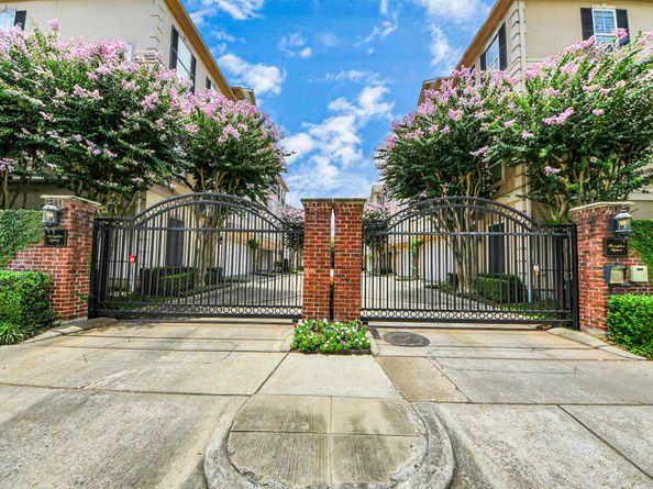 2930 Brompton Square Drive, Houston TX 77025