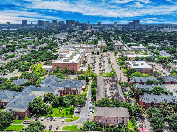 2930 Brompton Square Drive, Houston TX 77025