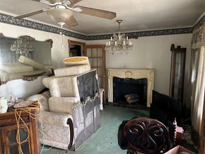 6022 Belarbor Street, Houston TX 77033