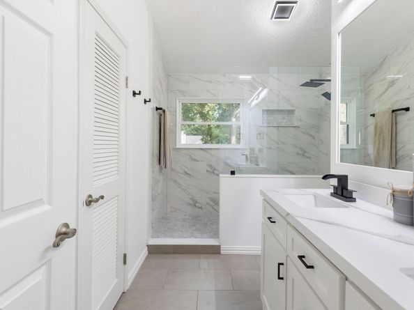 38 Cricket Hollow Place, The Woodlands TX 77381