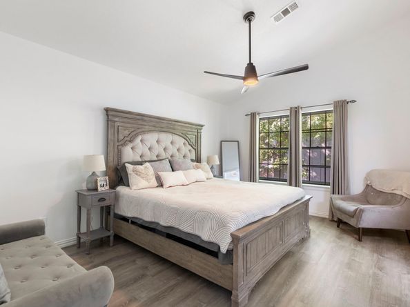 38 Cricket Hollow Place, The Woodlands TX 77381