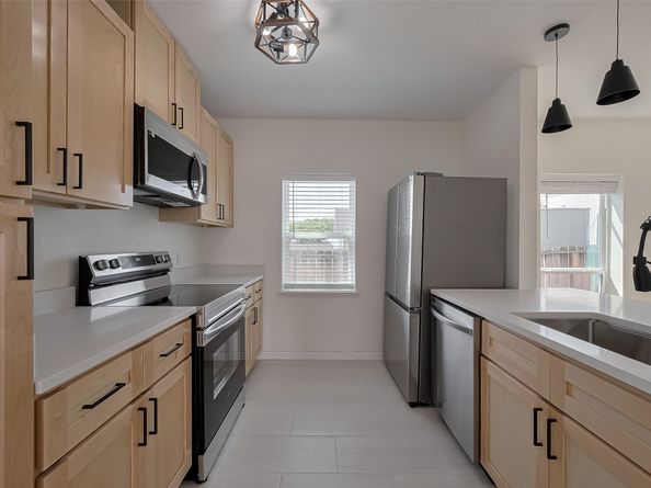 5922 Fairdale Lane, Houston TX 77057