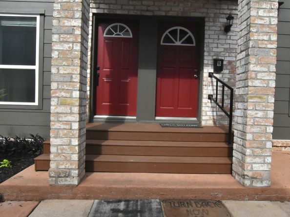 5922 Fairdale Lane, Houston TX 77057