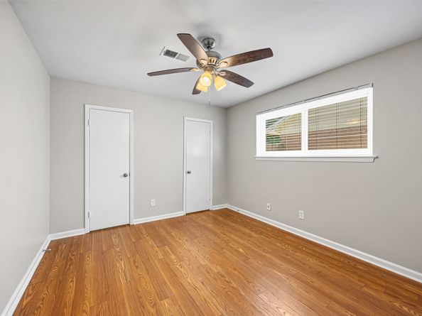 11427 Hillcroft Avenue, Houston TX 77035