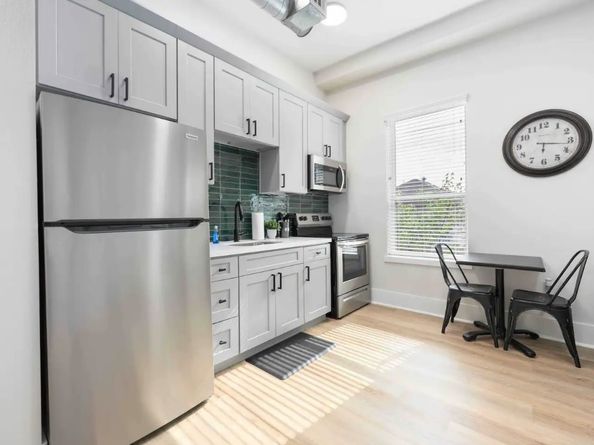 214 Welch Street, Houston TX 77006
