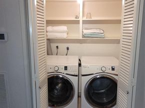 7213 Beechnut Street D, Houston TX 77074