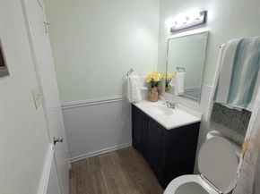 7213 Beechnut Street D, Houston TX 77074