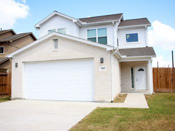 1422 Esther Drive