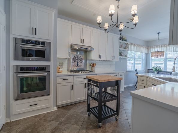 18 Westward Ridge Place, The Woodlands TX 77384